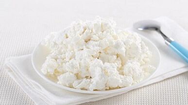 Journée du fromage cottage dans le régime 6 pétales